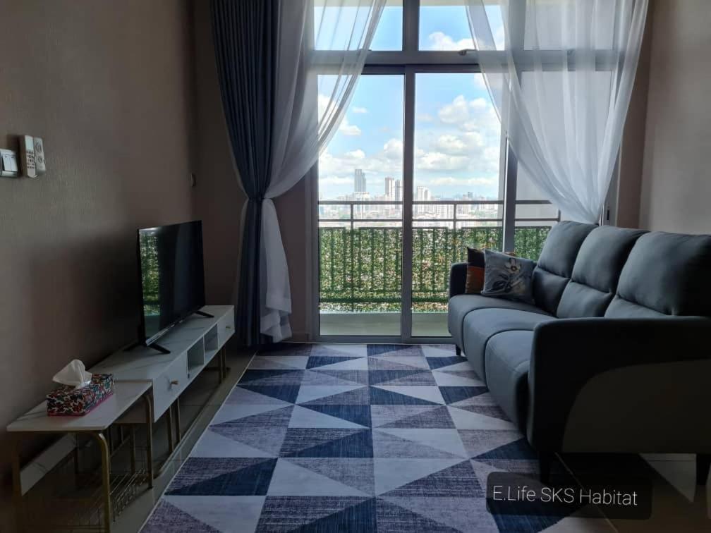 E Life Sks Habitat With Wifi Netflix Apartment Johor Bahru Luaran gambar