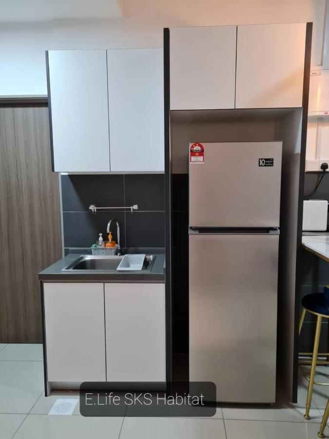 E Life Sks Habitat With Wifi Netflix Apartment Johor Bahru Luaran gambar