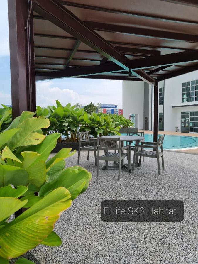 E Life Sks Habitat With Wifi Netflix Apartment Johor Bahru Luaran gambar